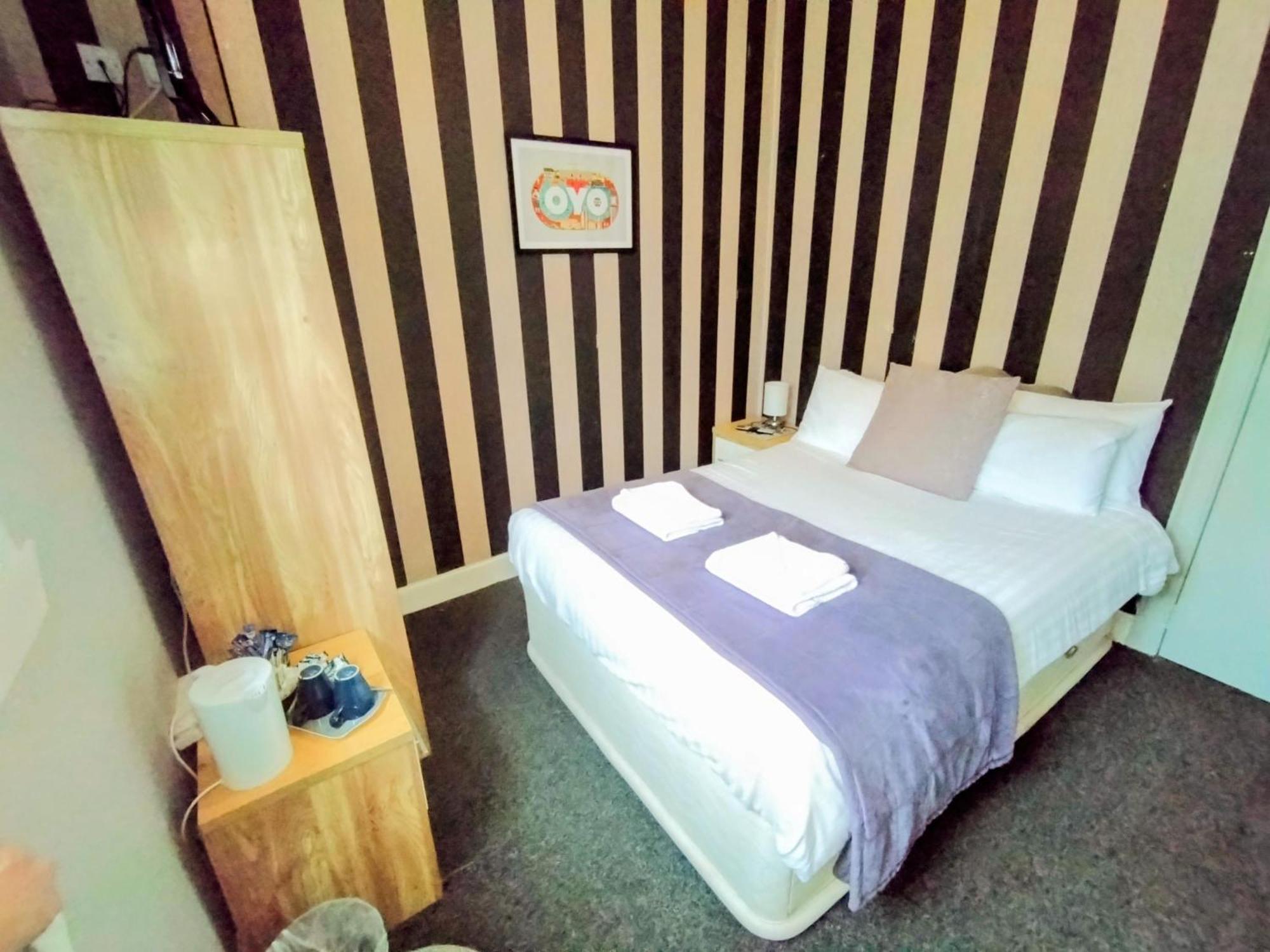 Oyo Gin House Hotel Greenock Luaran gambar