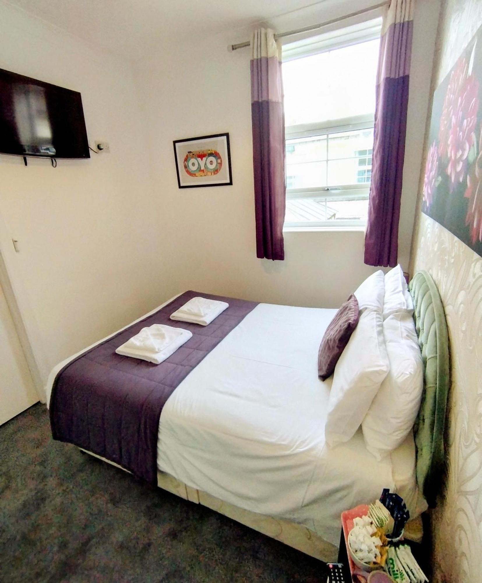 Oyo Gin House Hotel Greenock Luaran gambar