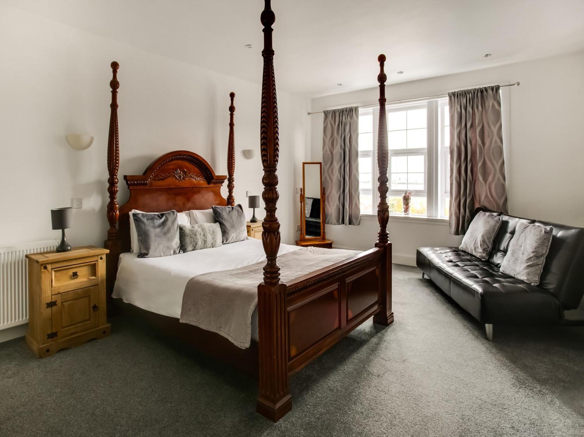 Oyo Gin House Hotel Greenock Luaran gambar