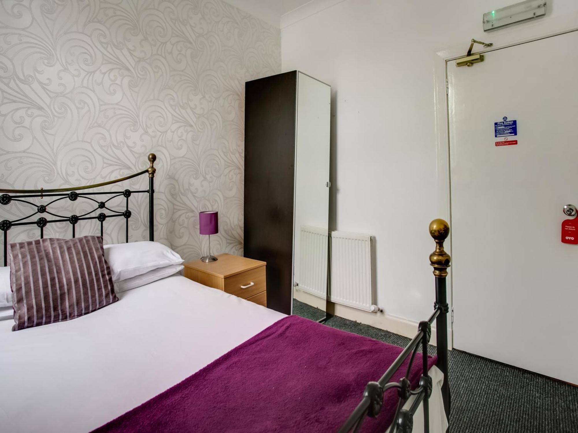 Oyo Gin House Hotel Greenock Luaran gambar